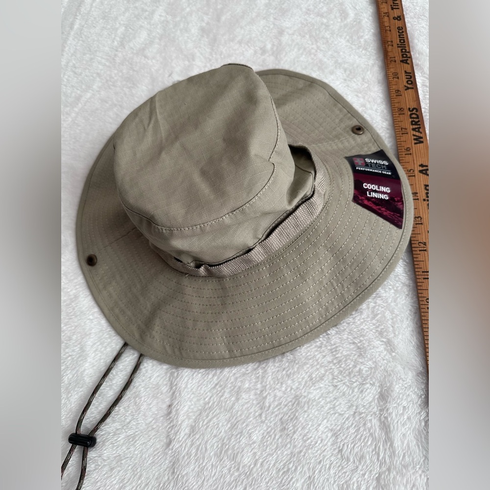 Swiss Tech Performance Gear Cooling Sun Hat khaki Color Boonie Hat, Size S/M NWT